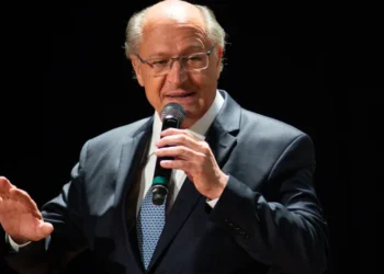 Tarifas dos EUA ainda atingem 22% das exportações brasileiras, afirma Alckmin