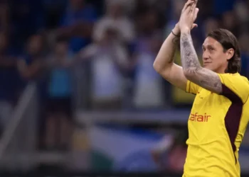 Cássio aponta Neuer como o maior goleiro que já viu em ação