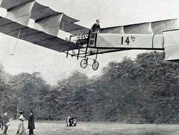 Nasa reacende polêmica secular e provoca indignação de brasileiros sobre a invenção do avião