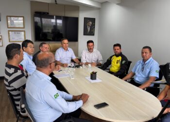 Prefeitura de Goiânia inicia processo de regularização dos táxis