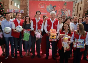 Aparecida recebe Papai Noel e mais de 25 mil brinquedos no Natal do Bem