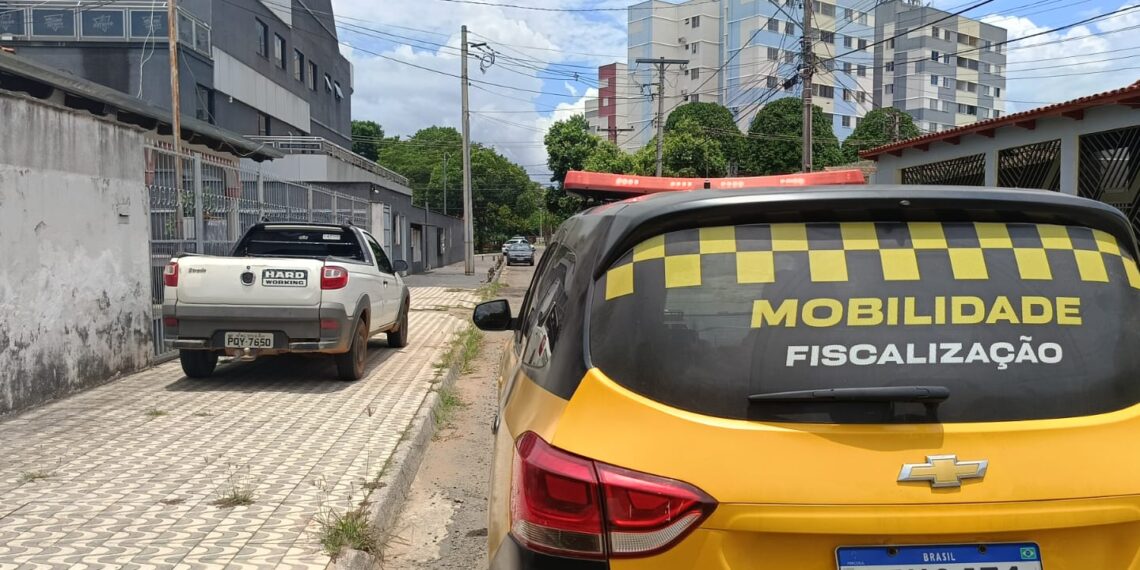 Operação calçada Segura em Goiânia resulta em 40 remoções e mais de 3 mil autuações