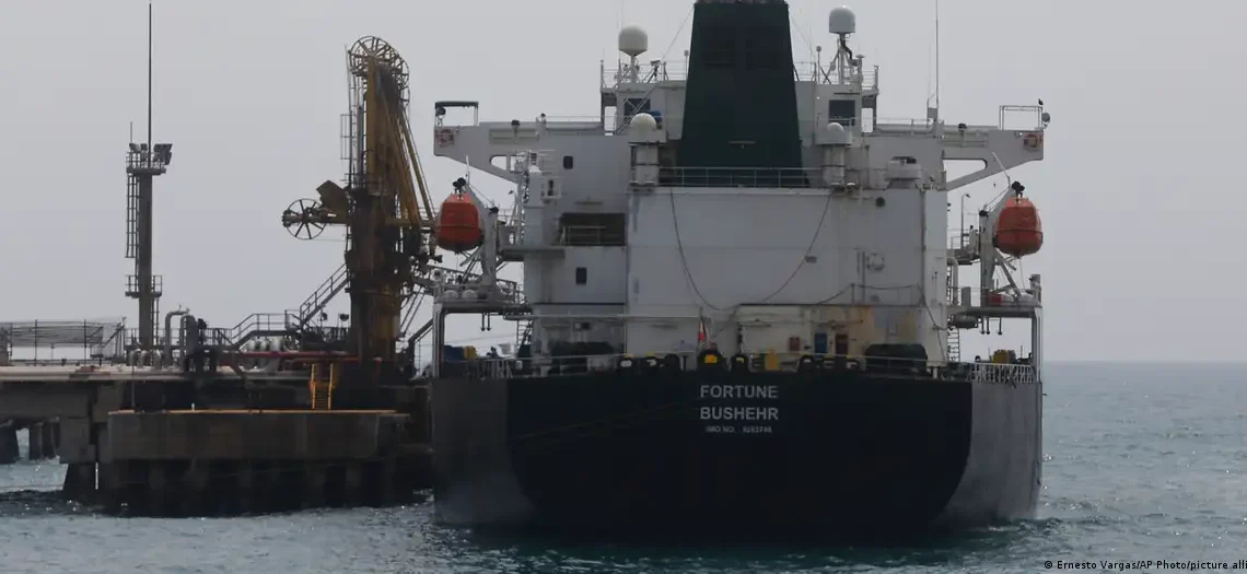 Trump anuncia bloqueio a petroleiros sancionados e amplia pressão dos EUA sobre a Venezuela