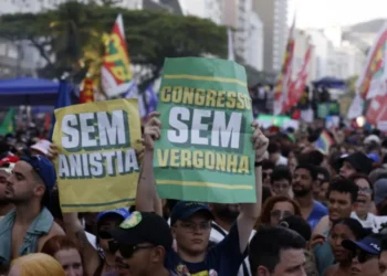 Pressão nas ruas contra Congresso cresce após aprovação do PL da Dosimetria