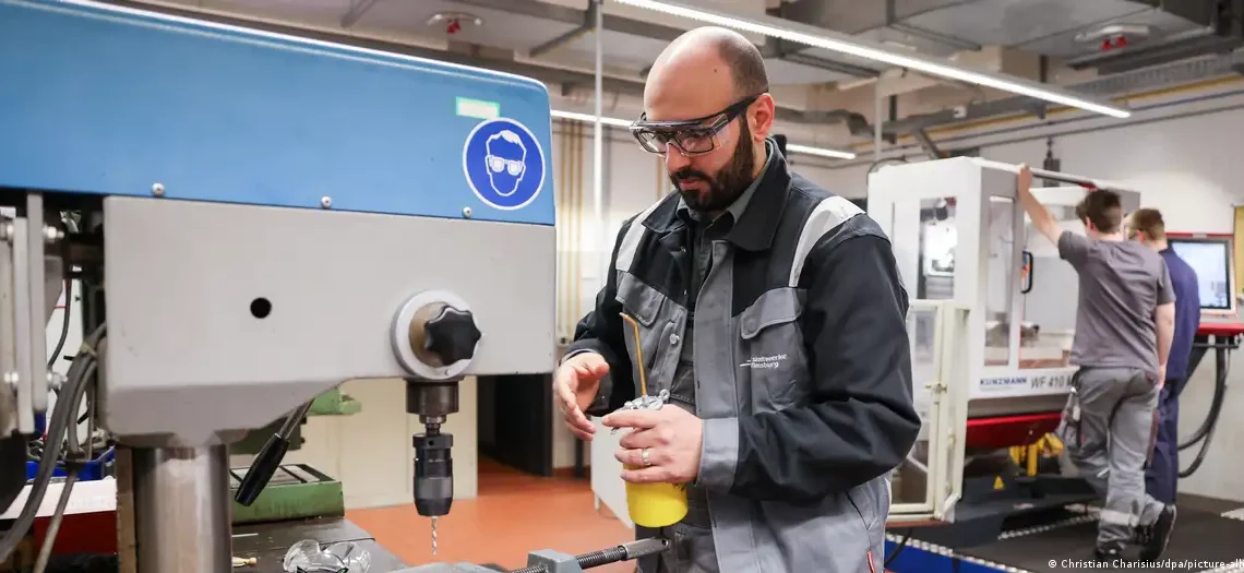 Migração de trabalhadores recua no mundo apesar da escassez de mão de obra nos países ricos