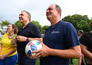 Requalificação do Campo do Jardim Balneário é entregue à comunidade