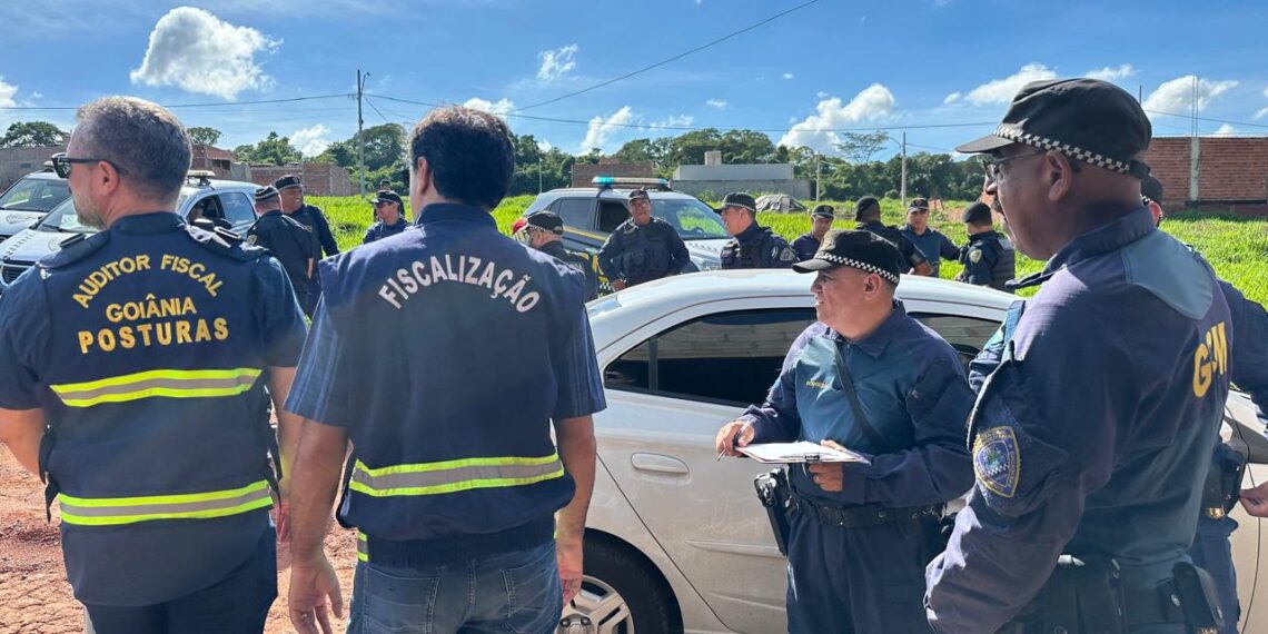 Loteamento irregular na Região Norte é interditado pela Prefeitura de Goiânia