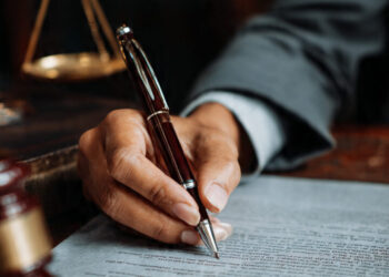 Golpe do falso advogado: como criminosos usam dados reais para fraudes via Pix