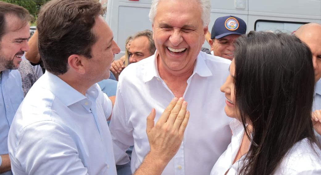 Aparecida reforça frota municipal com novos veículos entregues por Caiado e Daniel Vilela