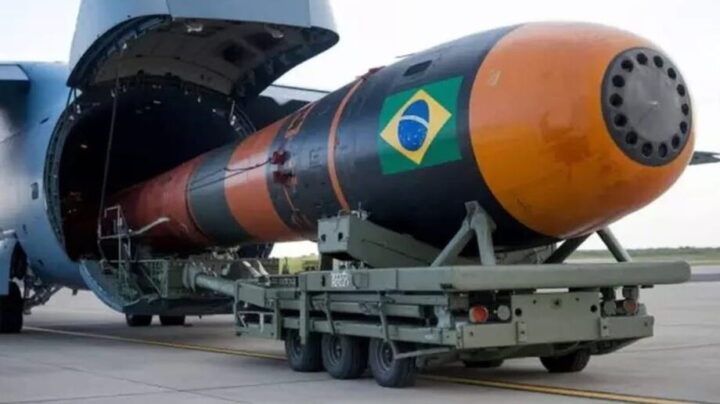 Brasil apresenta a Trocano, bomba termobárica que reforça modernização das Forças Armadas