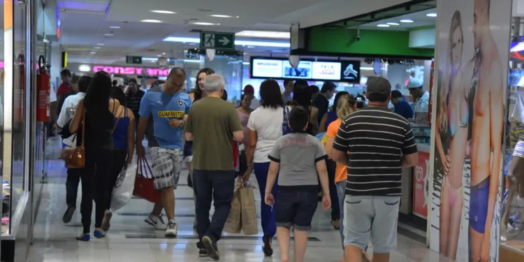 Uruguai desponta como novo destino de compras para brasileiros