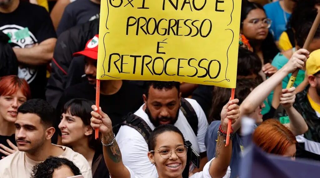 Governo reforça defesa do fim da escala 6×1 em debate na Câmara