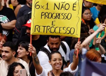 Governo reforça defesa do fim da escala 6×1 em debate na Câmara