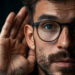 Perda auditiva: como identificar os sintomas antes que o silêncio se instale