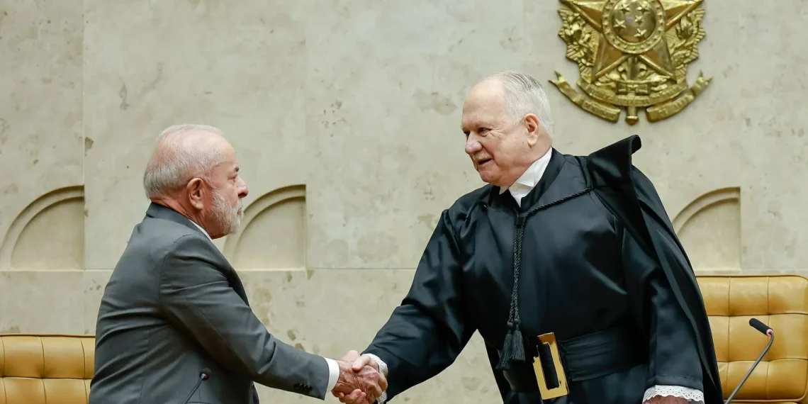 Governo avalia recorrer ao STF caso Congresso derrube veto de Lula a projeto que reduz penas por trama golpista