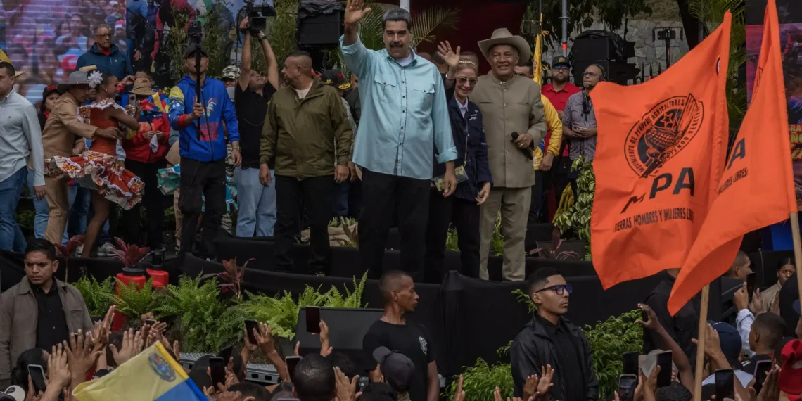 CIA contou com informante no núcleo do regime para localizar Maduro