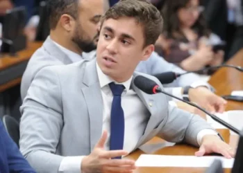 Declarações de Nikolas Ferreira levantam debate sobre soberania e intervenção externa