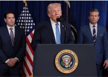 Trump afirma que EUA vão governar a Venezuela após captura de Maduro e celebra ofensiva militar