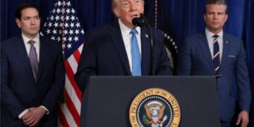 Trump afirma que EUA vão governar a Venezuela após captura de Maduro e celebra ofensiva militar