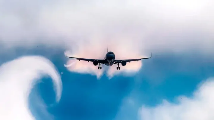 Turbulência mais intensa desafia a aviação e acelera busca por soluções tecnológicas
