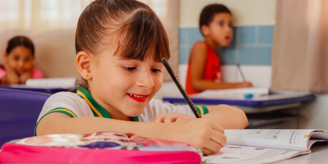 Senador Canedo define calendário de matrículas e transporte escolar para o ano letivo de 2026