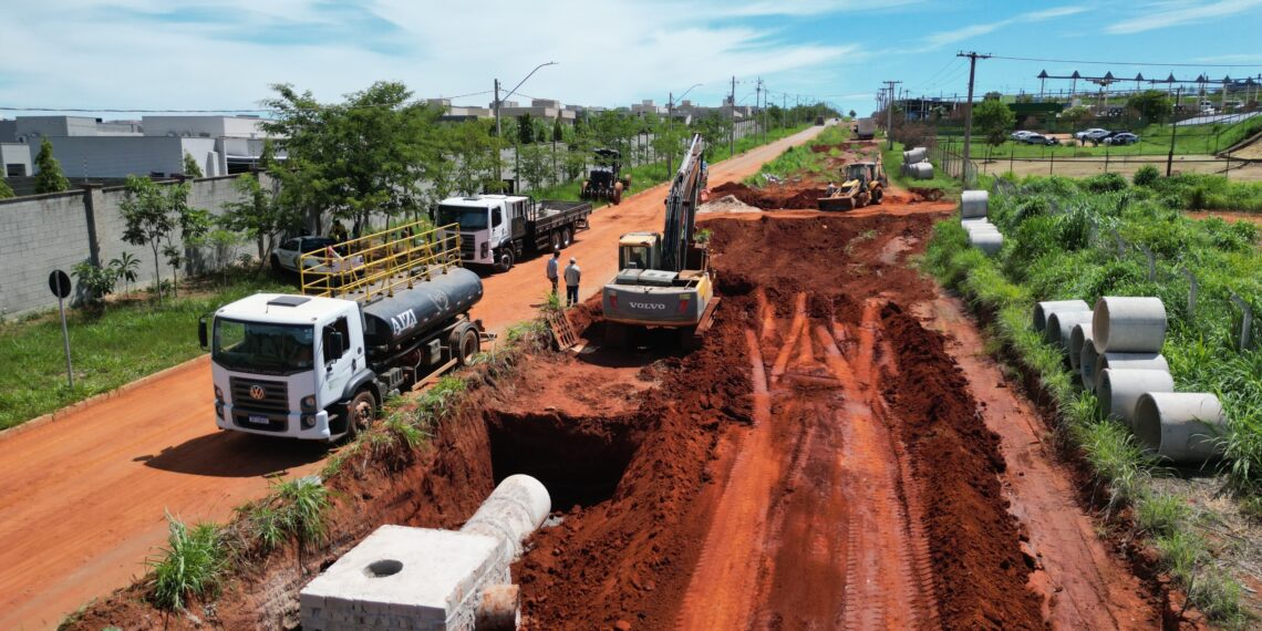 Obra de drenagem na Avenida Anápolis impulsiona acesso ao Polo Industrial de Senador Canedo
