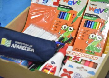 Aparecida de Goiânia inicia ano letivo com entrega recorde de uniformes e materiais escolares