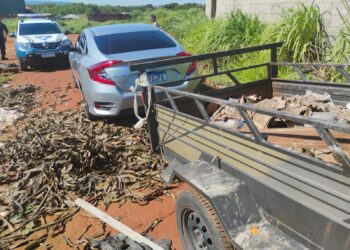 Homem é flagrado pela GCM ao descartar entulho irregularmente no Buriti Sereno