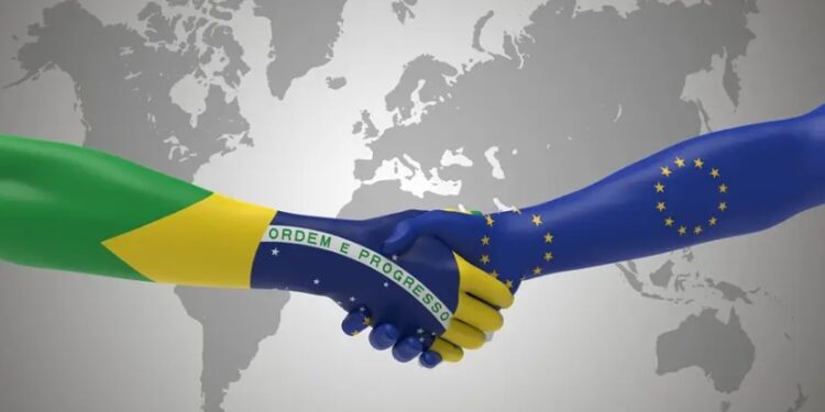 Acordo Mercosul-UE amplia acesso do Brasil ao comércio global e acende alerta sobre impactos industriais