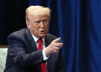 Washington impõe tarifa de 25% a parceiros comerciais do Irã em nova ofensiva de Trump