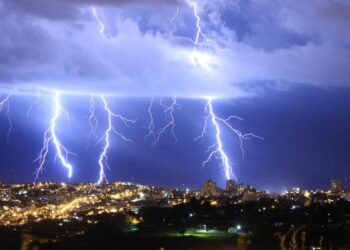 “Regra dos 30 Segundos” pode salvar vidas durante temporais