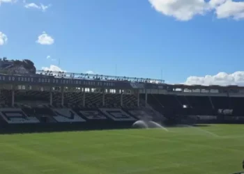 Modernização no futebol: São Januário recebe sistema de impedimento semiautomático