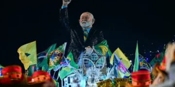 Oposição judicializa desfile em homenagem a Lula e acusa “abuso de poder”