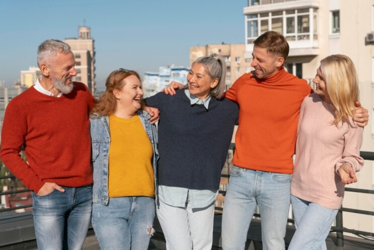 Muito além do romance: laços de amizade prolongam a vida, diz a ciência