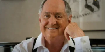 Neil Sedaka, ícone do pop das décadas de 60 e 70, morre aos 86 anos
