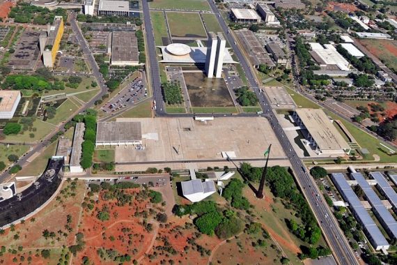 Criatividade sem limite: 3 mil “penduricalhos” driblam o teto salarial no setor público