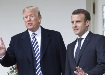 Macron acusa governo Trump de hostilidade à Europa e alerta para tentativa de fragmentar a União Europeia