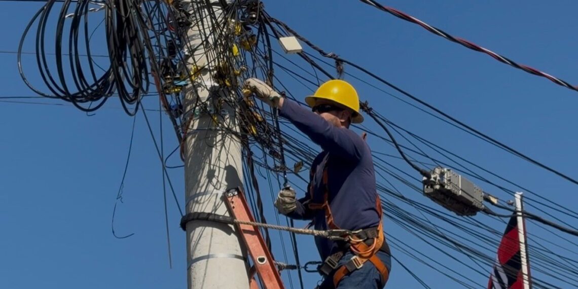 Prefeitura remove 3,7 toneladas de cabos para garantir segurança no pré-Carnaval de Goiânia