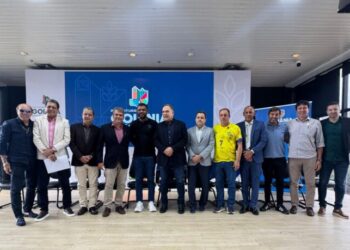 Policarpo e Mabel anunciam apoio financeiro a clubes de futebol de Goiânia