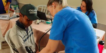 Saúde itinerante chega ao Aurora das Mansões e atende 50 moradores em Senador Canedo