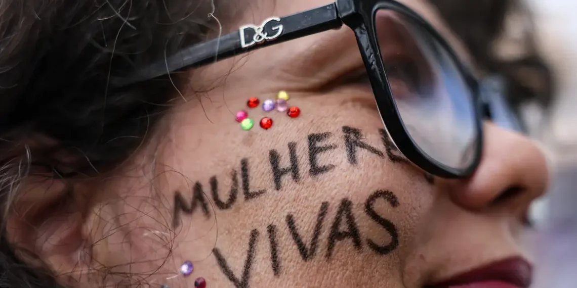 Executivo, Legislativo e Judiciário firmam pacto contra feminicídio no país