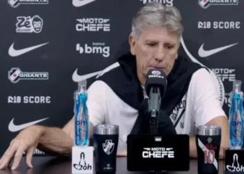 Renato Gaúcho destaca mudança de mentalidade e reação do Vasco no Brasileirão