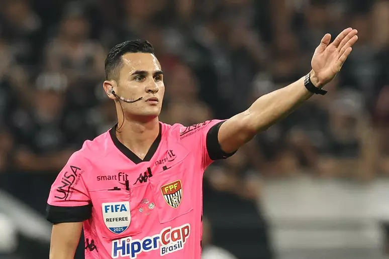 Técnico do Novorizontino critica arbitragem na final do paulistão e revela fala de árbitro: “Dei um pênalti para vocês”