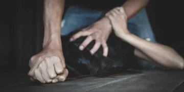 Brasil registra mais de 15 casos diários de estupro coletivo e expõe cenário alarmante de violência