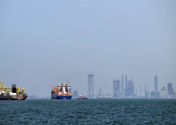 Guerra no Golfo provoca choque energético global e eleva risco de recessão