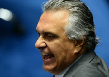 Caiado desponta como principal nome do PSD após desistência de Ratinho Jr.