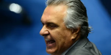 Caiado desponta como principal nome do PSD após desistência de Ratinho Jr.