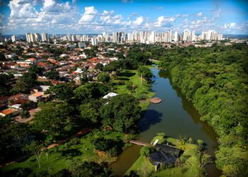 Goiânia consolida protagonismo ambiental e recebe selo internacional de “Cidade Árvore do Mundo”