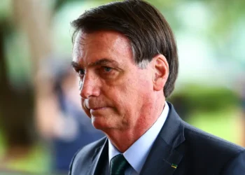 Médicos destacam gravidade do quadro e alertam para risco de morte do ex-presidente Jair Bolsonaro