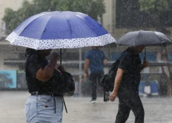 Alerta laranja: Chuvas intensas colocam 17 estados em situação de perigo nesta segunda